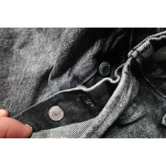 Levi's 501 Jeans Men 31x32 Black Washed Denim Straight Leg Button Fly Distressed - Picture 10 of 13